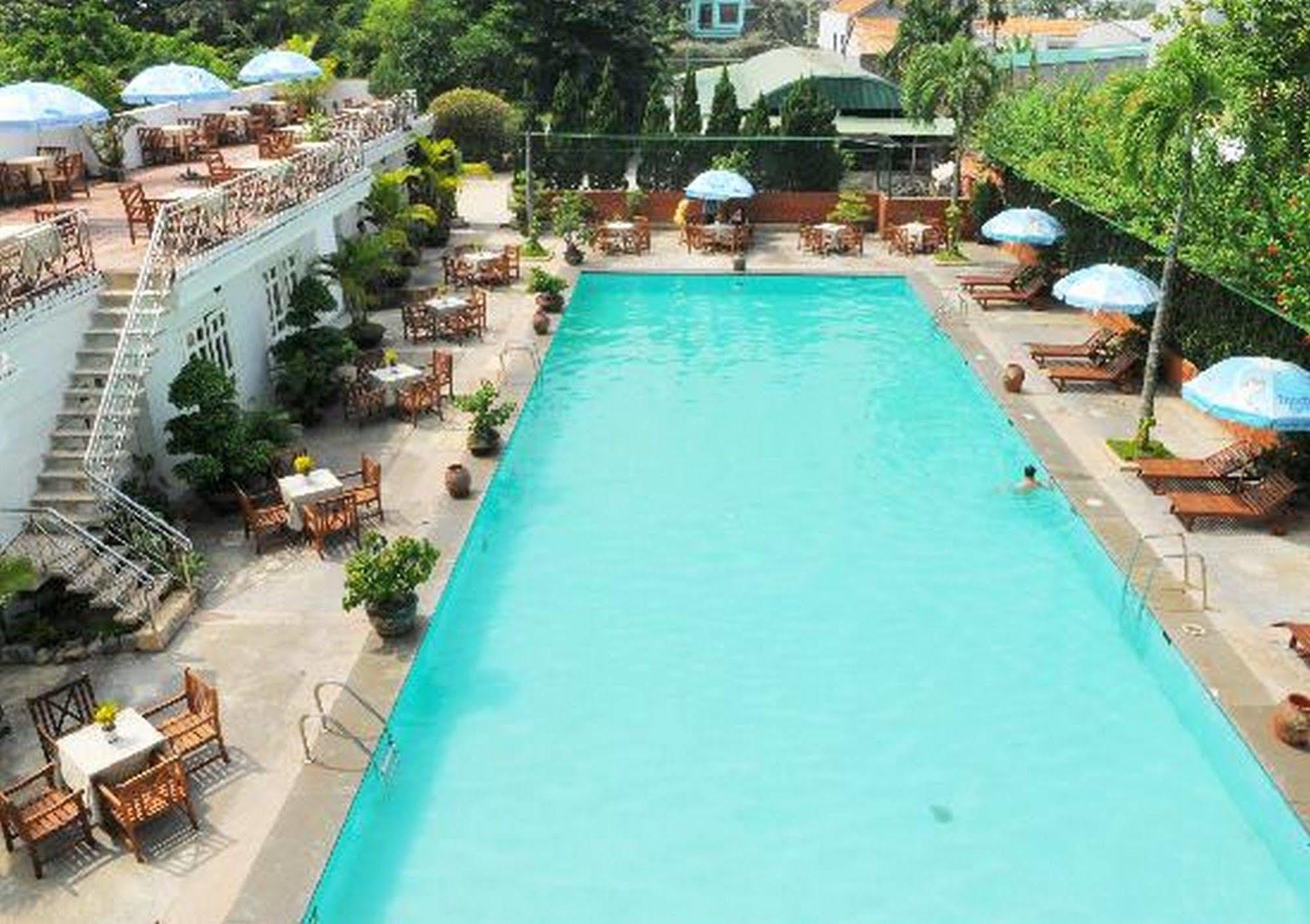 Central Hotel Quang Ngai Exterior photo
