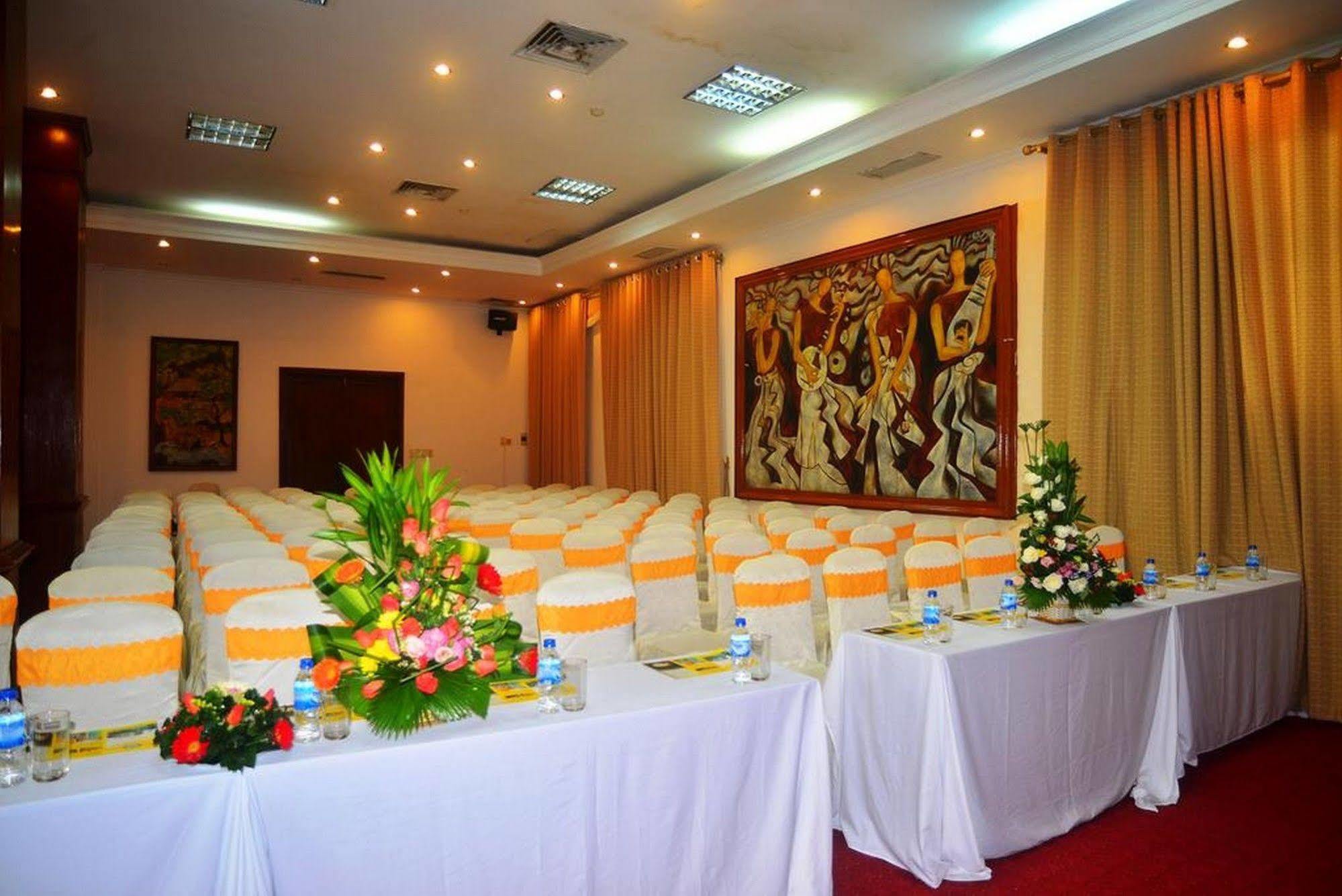 Central Hotel Quang Ngai Exterior photo